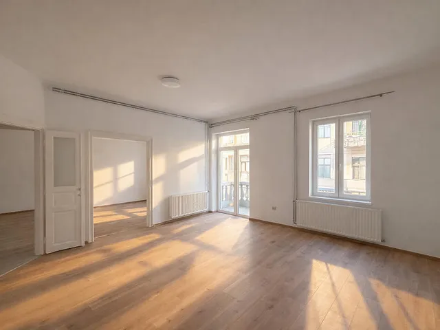 Eladó lakás Budapest II. kerület, Országút 72 nm