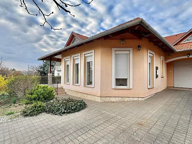 Eladó ház Dunakeszi 124 nm