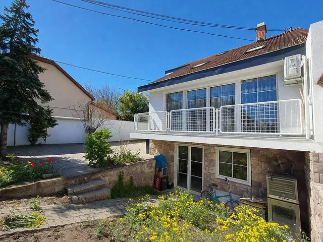 Eladó ház Budapest XV. kerület, Rákospalota 230 nm