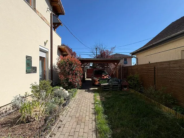 Eladó ház Budapest XVII. kerület, Rákoscsaba-Újtelep 110 nm