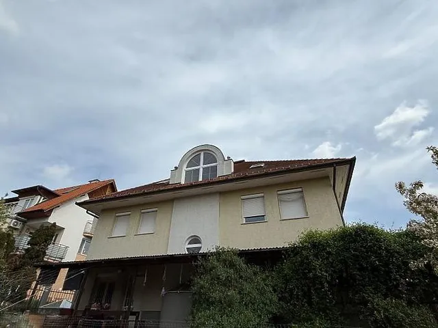 Eladó ház Budapest XI. kerület, Sasad-Sashegy XI. ker. 560 nm