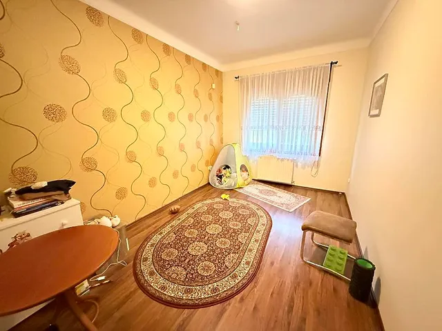 Eladó ház Budapest XVI. kerület, Rákosszentmihály 140 nm