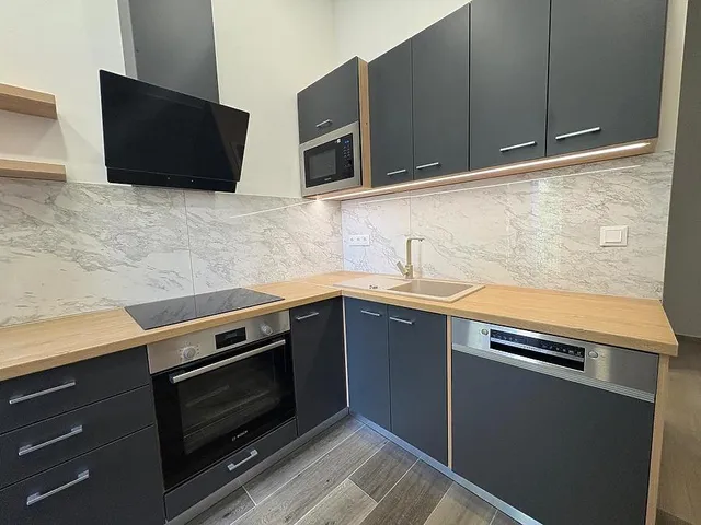 Eladó lakás Budapest VI. kerület 83 nm