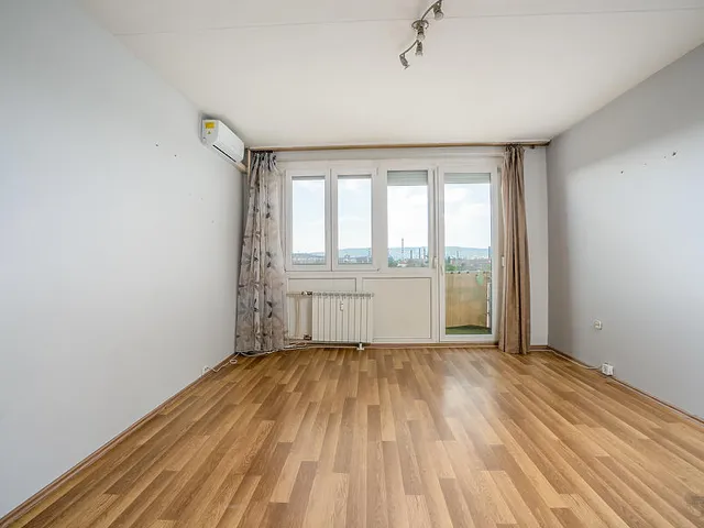 Eladó lakás Budapest XXI. kerület, Kossuth Lajos utca 35 nm