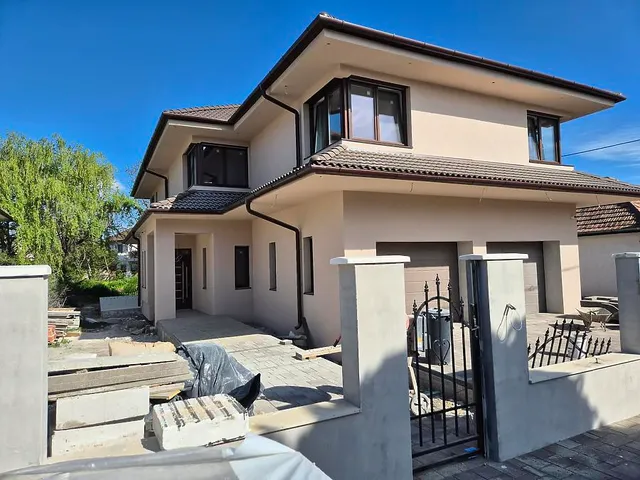 Eladó ház Budapest XVI. kerület, Árpádföld 300 nm