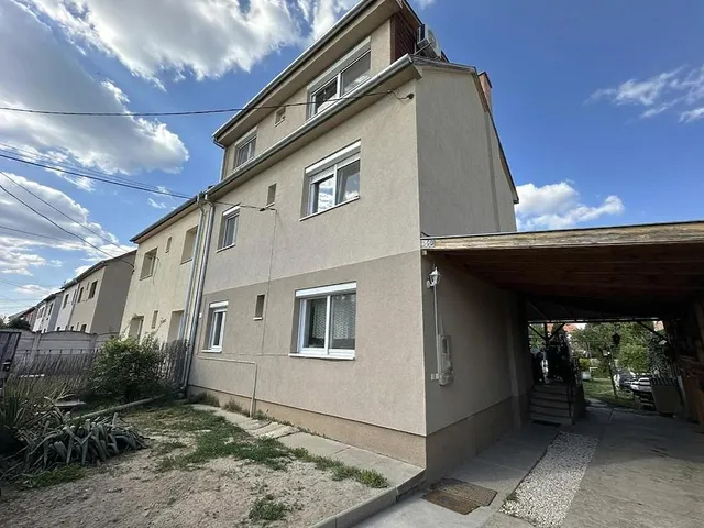 Eladó ház Vác 127 nm