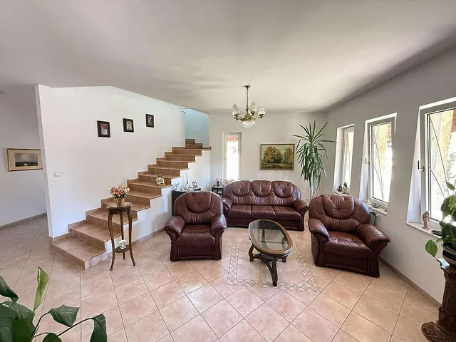 Eladó ház Budapest XVI. kerület, Rákosszentmihály 208 nm