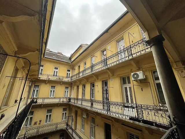 Eladó lakás Budapest VI. kerület 26 nm