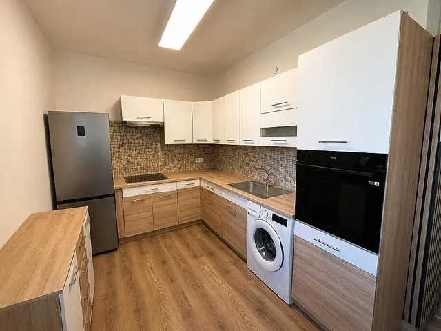 Eladó ház Budapest XV. kerület, Rákospalota 140 nm