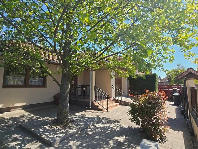 Eladó ház Dunakeszi 177 nm