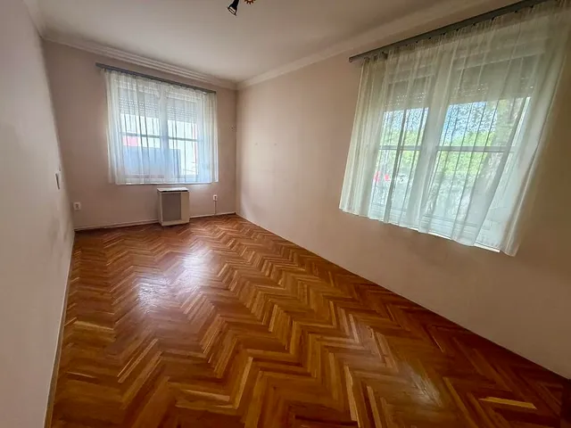 Eladó lakás Vác 77 nm
