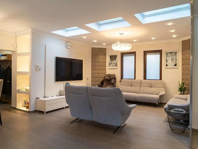 Eladó ház Üröm 213 nm