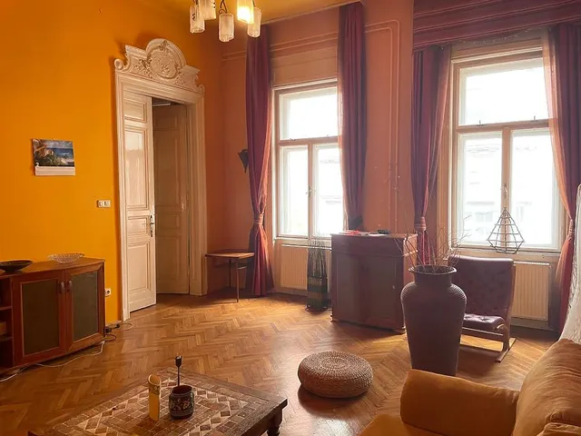Eladó lakás Budapest VI. kerület 89 nm
