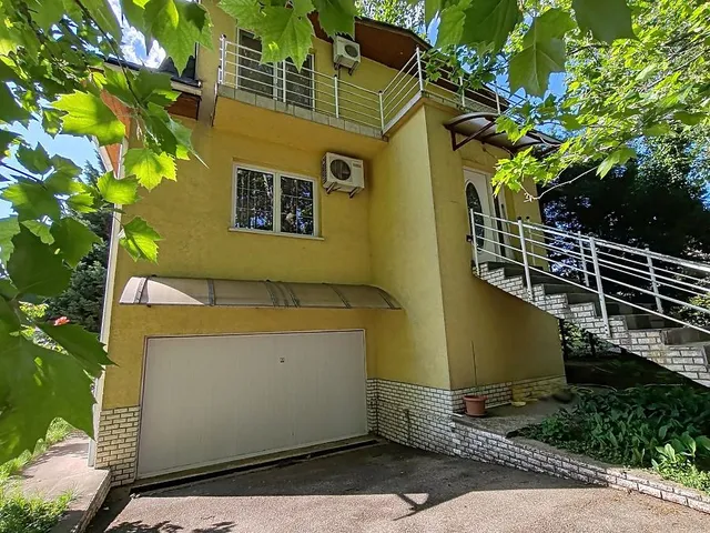 Eladó ház Budapest XVII. kerület, Rákoskert 182 nm