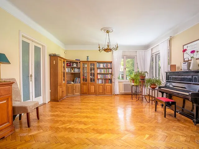 Eladó lakás Budapest III. kerület, Csillaghegy 125 nm