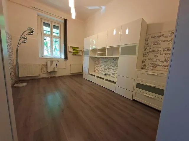 Eladó lakás Budapest X. kerület, Ligettelek 37 nm