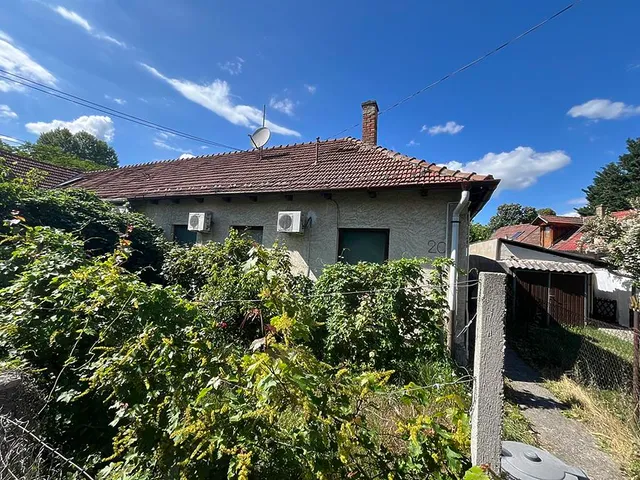 Eladó telek Budapest III. kerület, Csillaghegy 421 nm