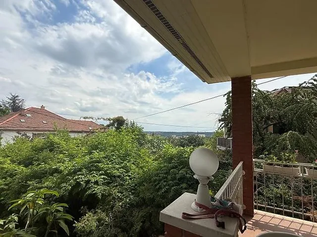 Eladó ház Budapest XI. kerület, Sasad-Sashegy XI. ker., Tömös utca 230 nm