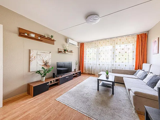 Eladó lakás Budapest X. kerület, Újhegy 54 nm
