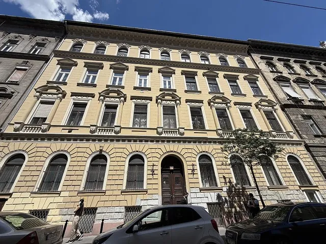 Eladó lakás Budapest VI. kerület 39 nm