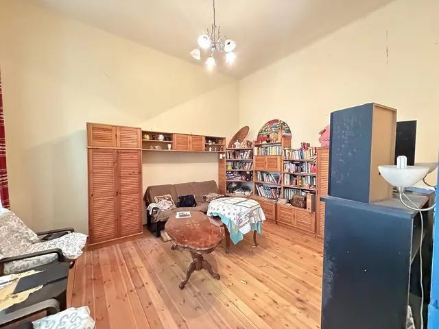 Eladó lakás Budapest VI. kerület, Vörösmarty utca 39 nm