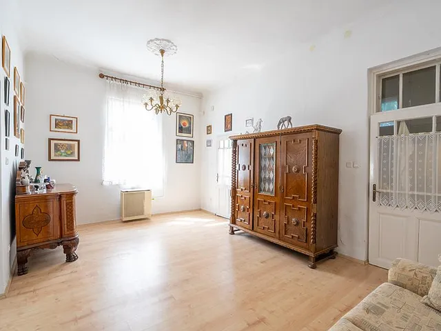 Eladó ház Budapest III. kerület, Csillaghegy 110 nm