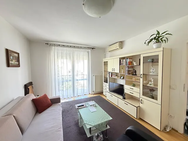 Eladó lakás Budapest IX. kerület, Liliom utca 33 nm