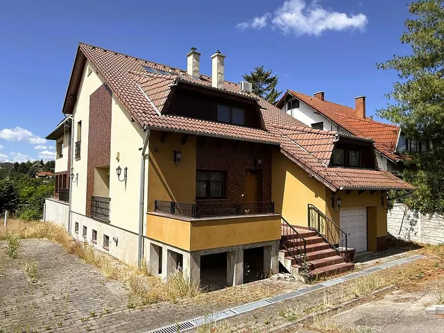 Eladó ház Szentendre 490 nm