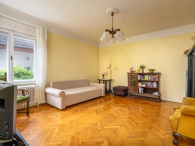 Eladó lakás Budapest III. kerület, Csillaghegy 1 nm