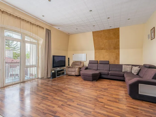 Eladó ház Budapest XXI. kerület 174 nm