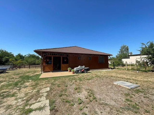 Eladó ház Vác 110 nm