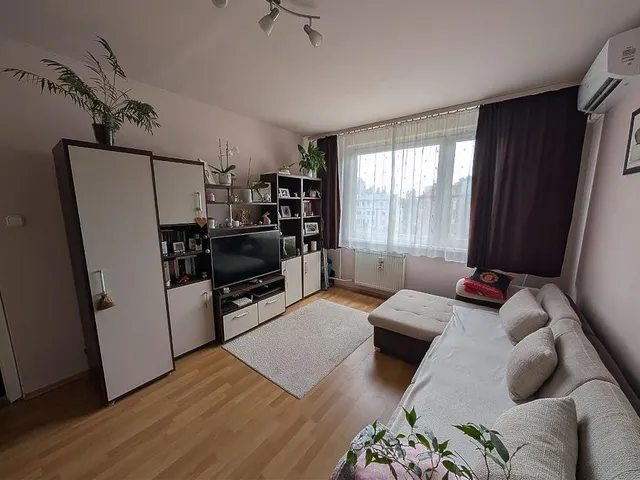 Eladó lakás Budapest IV. kerület, Újpest 35 nm