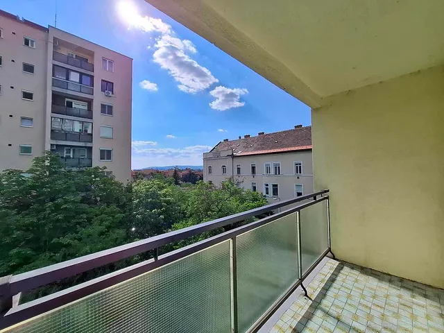 Eladó lakás Budapest X. kerület, Ligettelek 54 nm