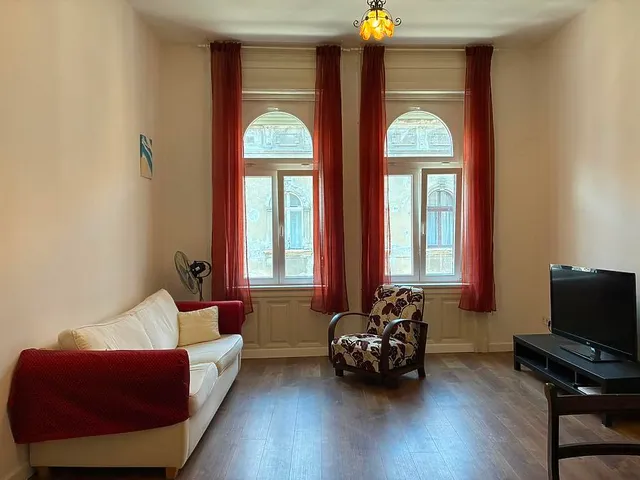 Eladó lakás Budapest VI. kerület, Csengery utca 83 nm