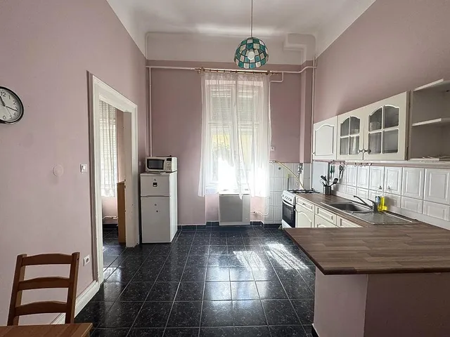 Kiadó lakás Budapest VI. kerület 59 nm