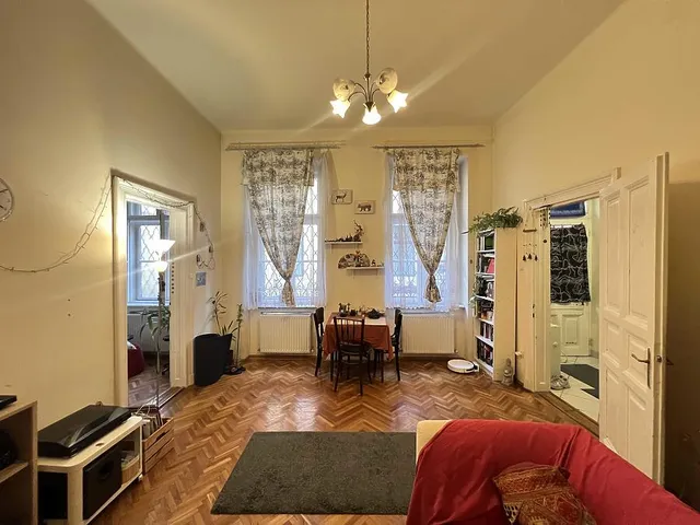 Eladó lakás Budapest VI. kerület 56 nm