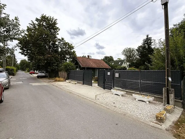 Eladó telek Szentendre 382 nm