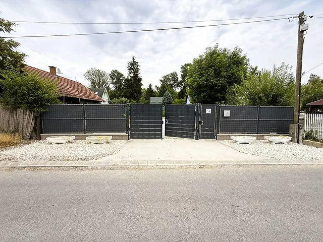 Eladó telek Szentendre 382 nm