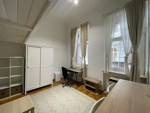 Eladó lakás Budapest VI. kerület 27 nm
