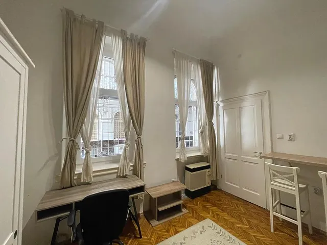 Eladó lakás Budapest VI. kerület, Szinyei Merse utca 27 nm