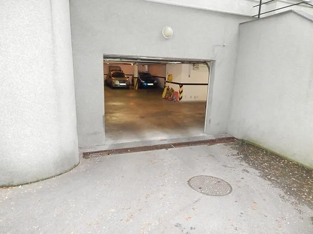 Kiadó garázs Budapest II. kerület, Szépilona, Hűvösvölgyi út 15 nm