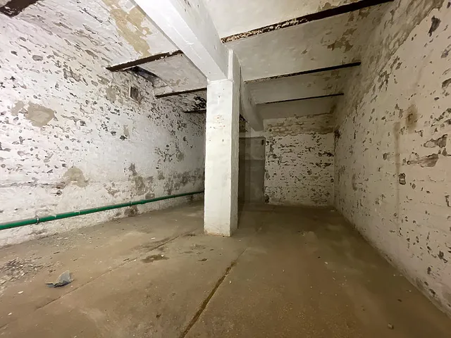 Eladó kereskedelmi és ipari ingatlan Budapest VIII. kerület, Csarnoknegyed 82 nm