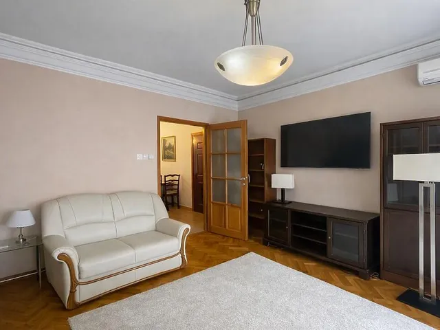Eladó lakás Budapest VI. kerület, Rózsa utca 72 nm