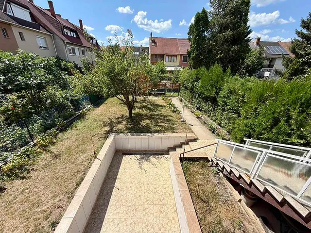 Eladó ház Vác 182 nm