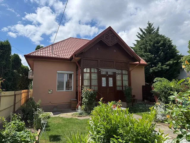 Eladó ház Pomáz 77 nm