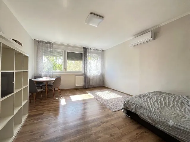 Eladó lakás Budapest X. kerület, Újhegy 29 nm