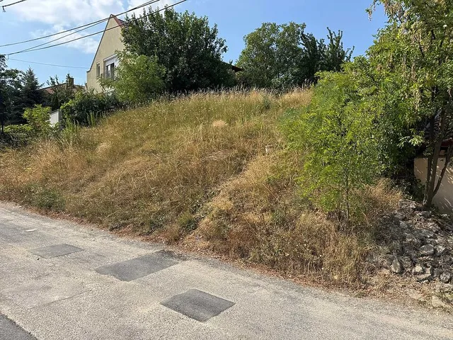 Eladó telek Budakalász 589 nm