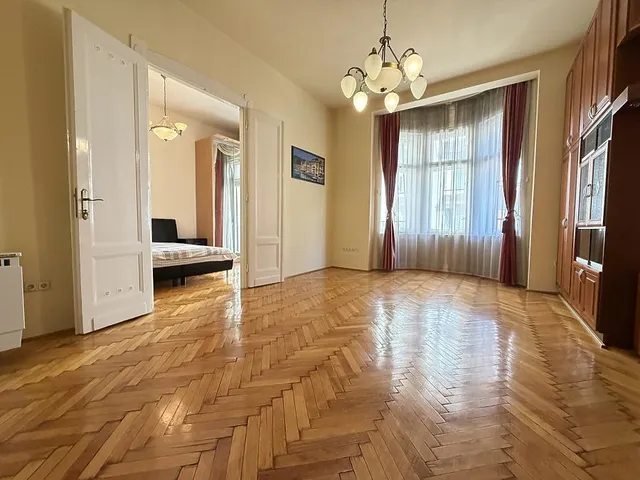 Eladó lakás Budapest IX. kerület, Vaskapu utca 79 nm