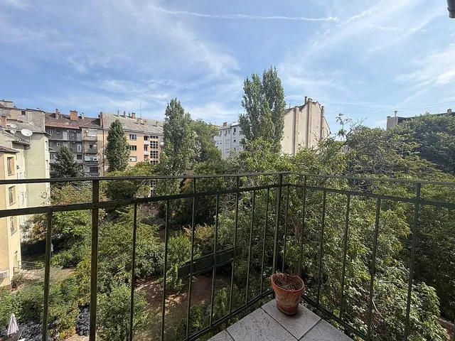 Eladó lakás Budapest XI. kerület, Lágymányos 35 nm
