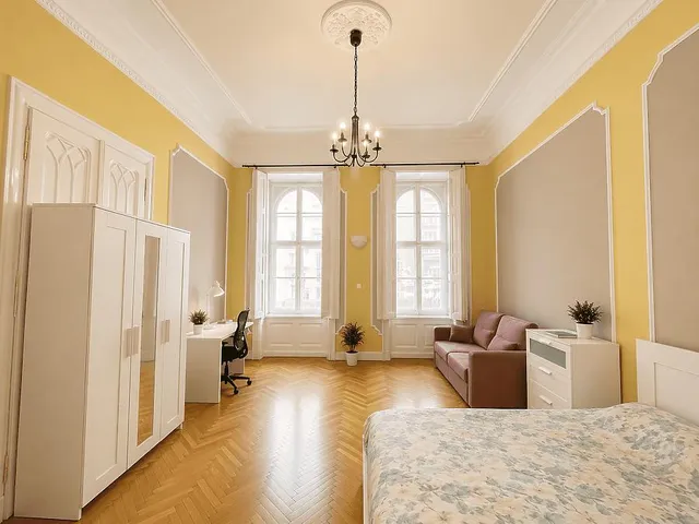 Eladó lakás Budapest V. kerület, Belváros, Károly körút 89 nm